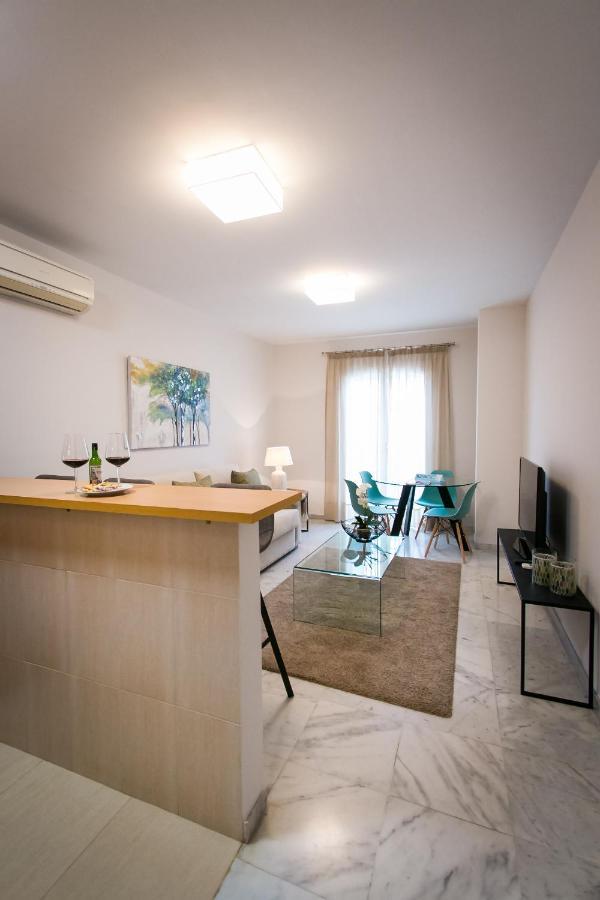 Holidays2Malaga Pena Parking & French Balcony & Smart Tv Buitenkant foto
