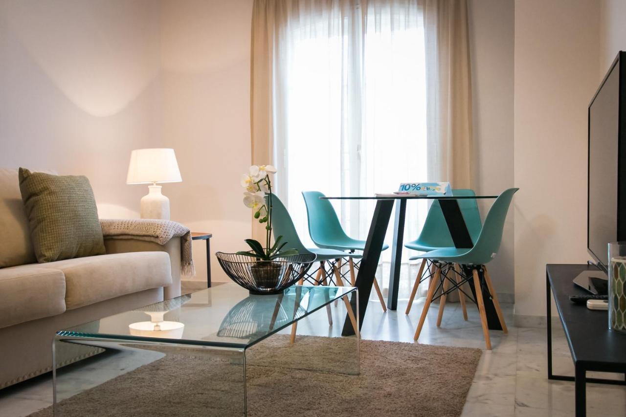 Holidays2Malaga Pena Parking & French Balcony & Smart Tv Buitenkant foto