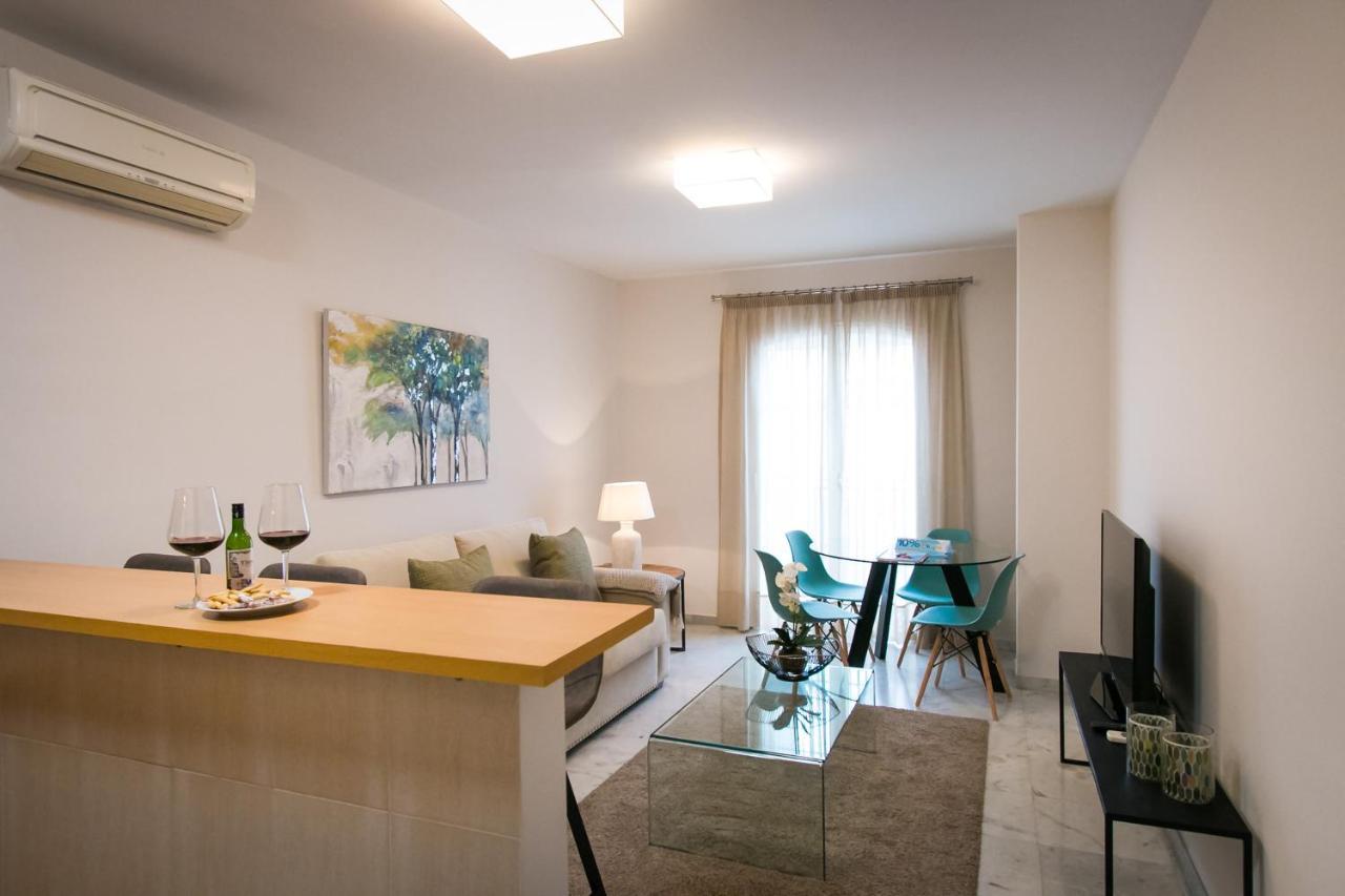 Holidays2Malaga Pena Parking & French Balcony & Smart Tv Buitenkant foto